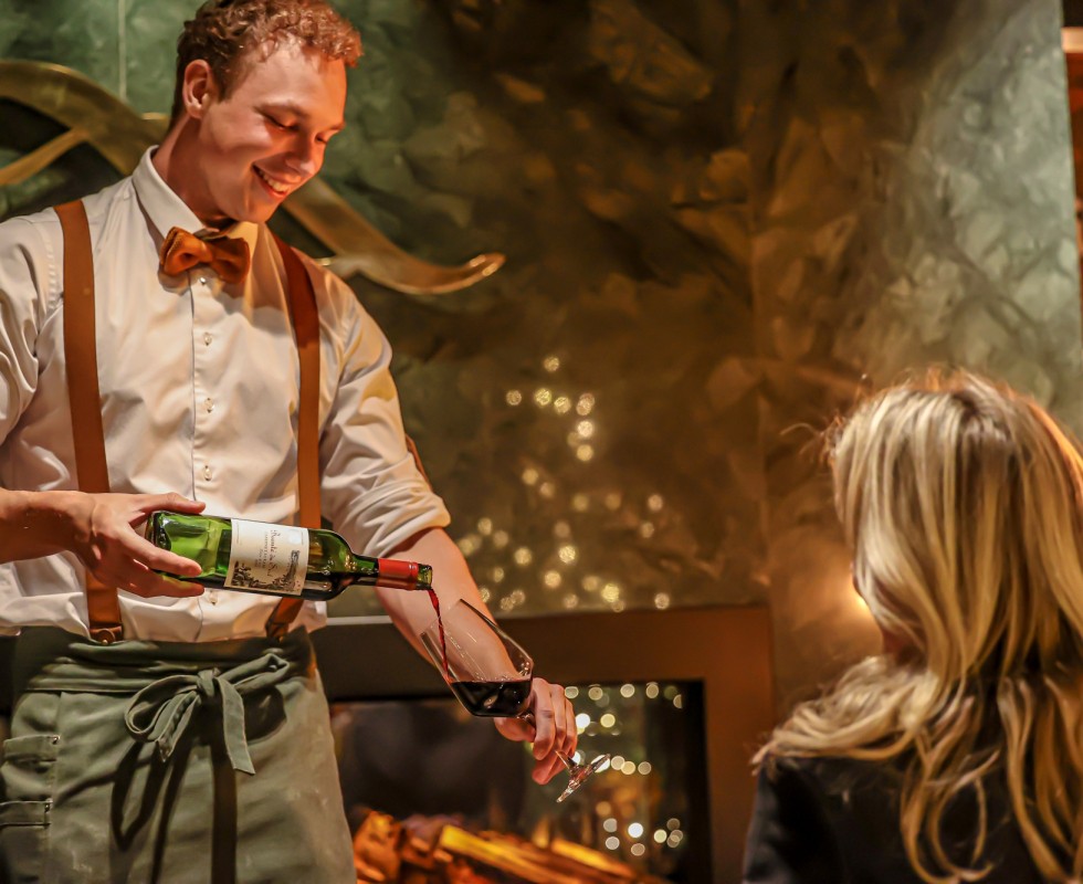 wijn inschenken2_HD.jpg