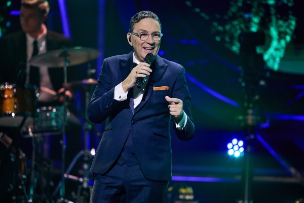 PETER DOUGLAS 02.jpeg